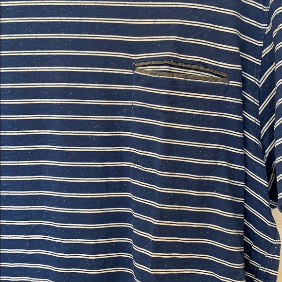 Levi’s Blue Striped T Shirt - Picture 2 of 3